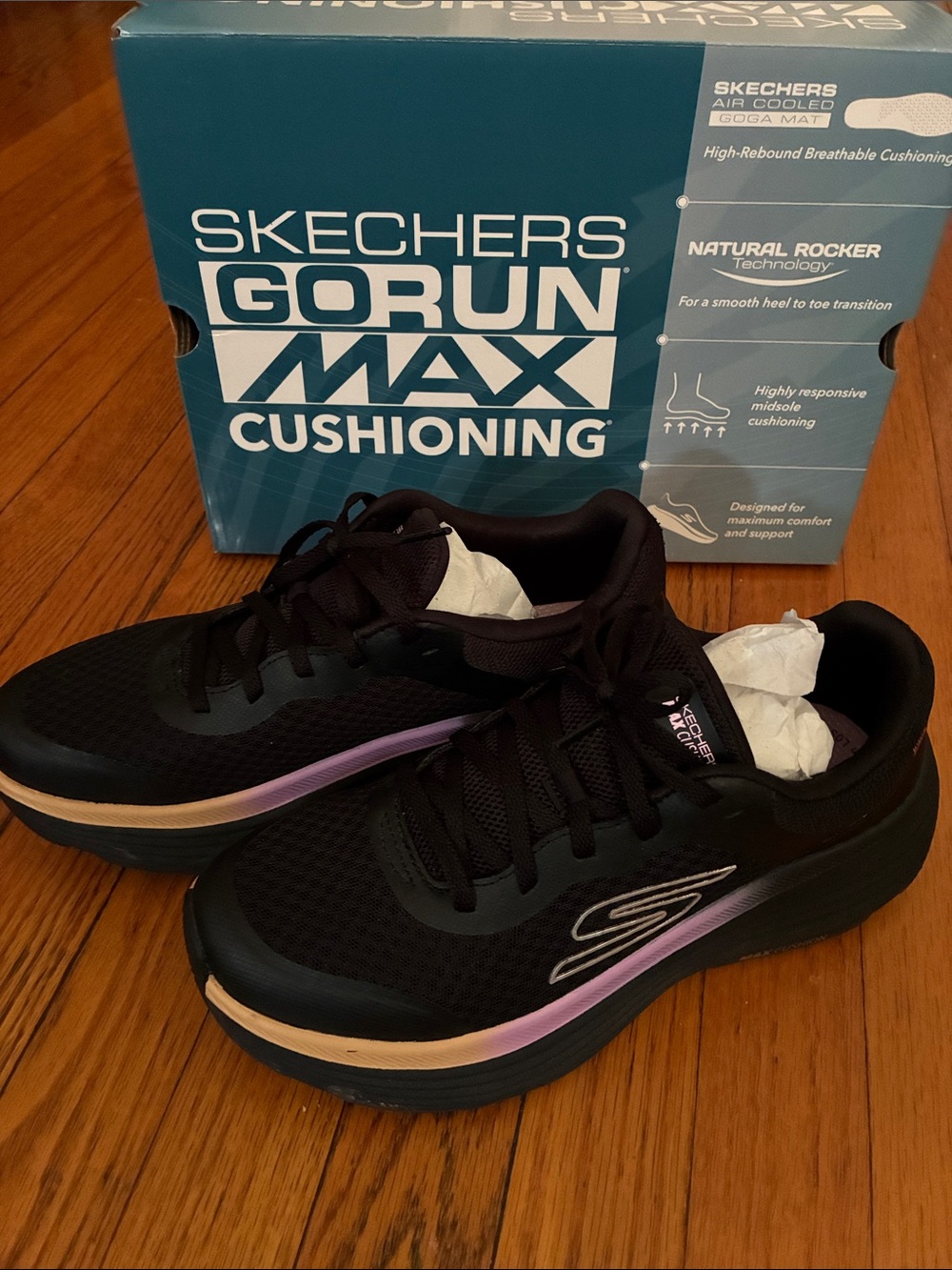 Skechers Go Run Size 9